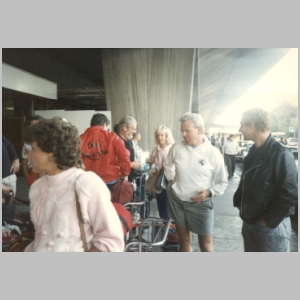 1988-08 - Australia Tour 008 - Outside Sydney Airport.jpg